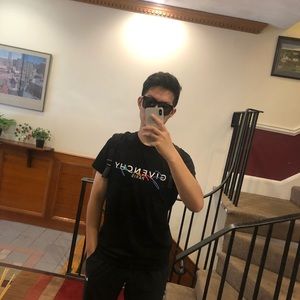 Meet your Posher, Yiying